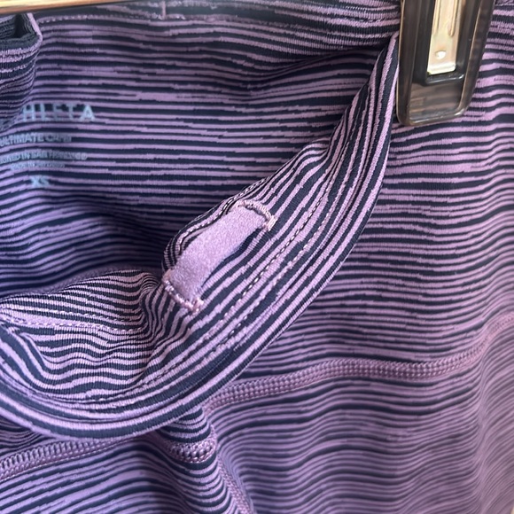 Women's Athleta Ultimate Capri Size XS - Picture 11 of 12